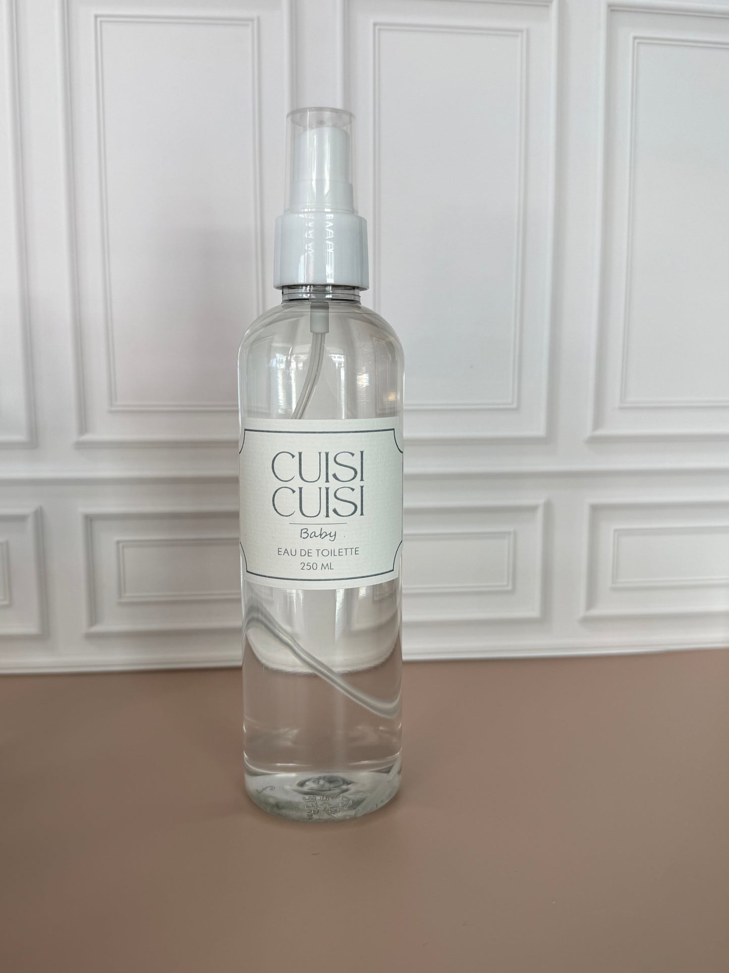 PERFUME BABY 250 ml con atomizador (envase de plástico)